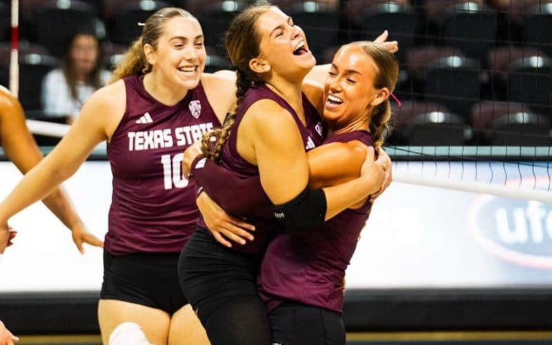 Sinh viên Texas State University trong ngày đầu học kỳ mùa Thu 2026