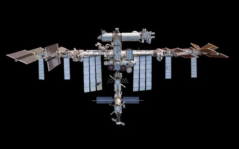 Sinh viên tốt nghiệp TXST hợp tác thực hiện sứ mệnh của NASA tới Trạm vũ trụ quốc tế (ISS)