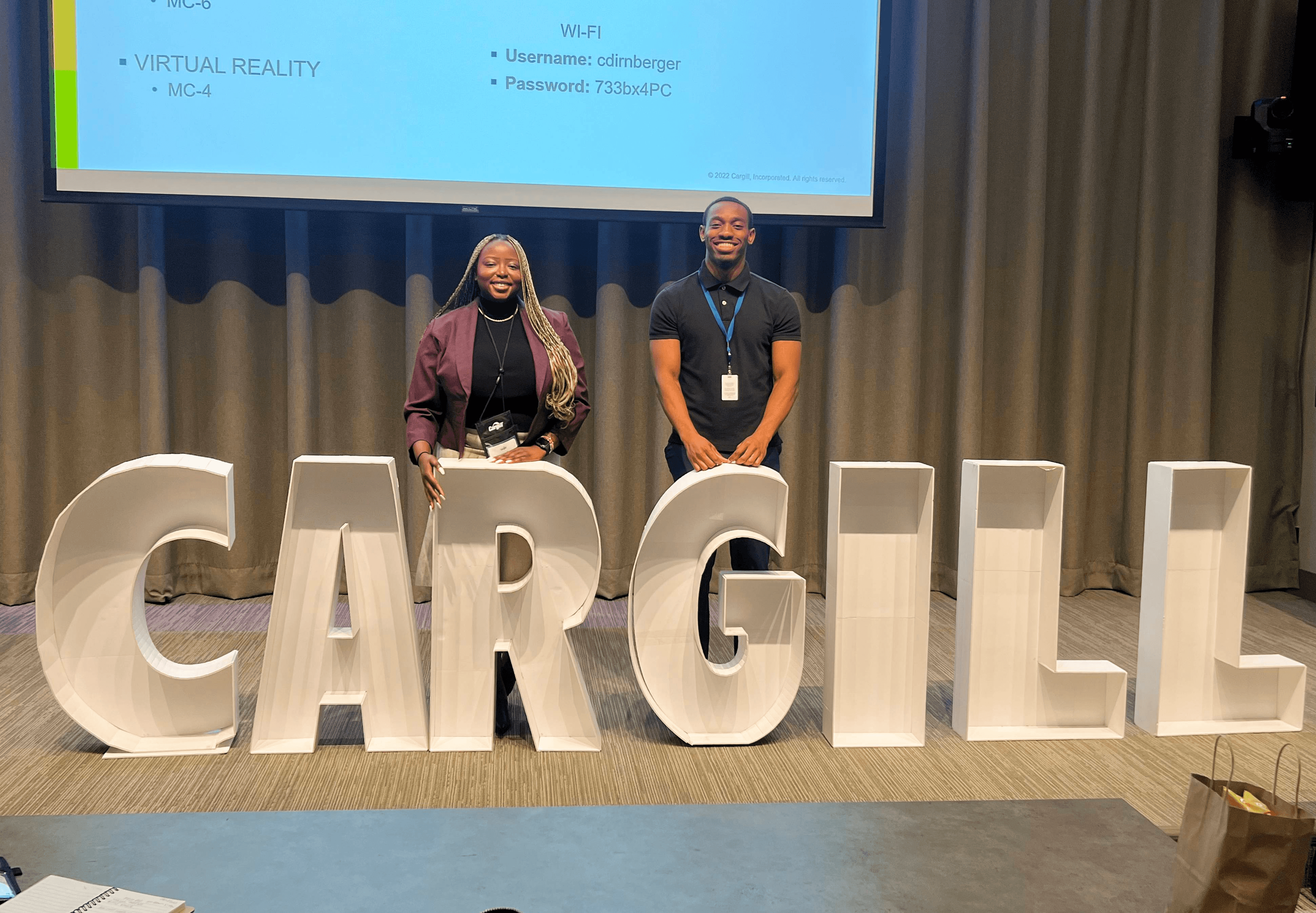 Georgina Oluoch và Obinna Maduagwuna tham dự hội nghị thượng đỉnh lãnh đạo do Cargill tổ chức vào mùa thu năm 2023.